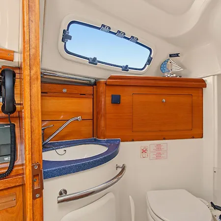 Botel Sleep On The Sea *